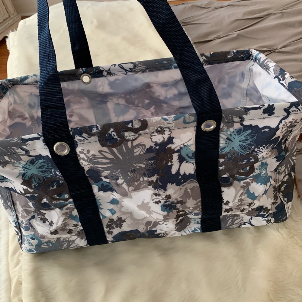 Thirty one large utility tote